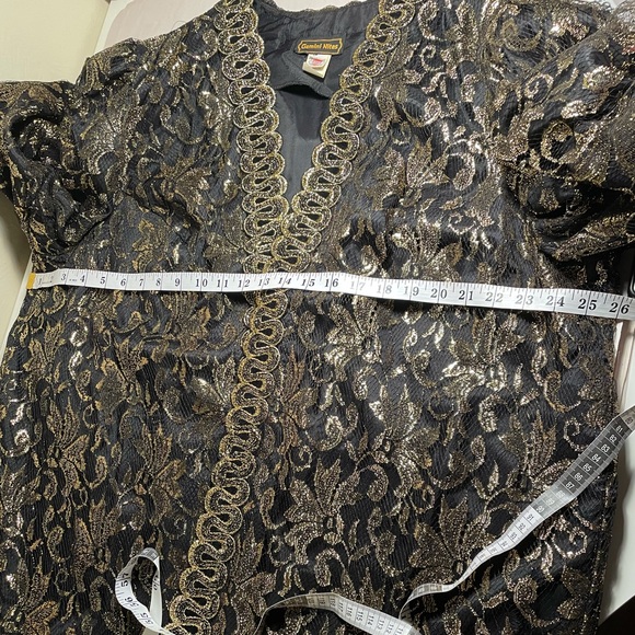 Gemini Nites | Vintage ILGWU Black & Gold Metallic Brocade Lace Oversized Jacket - Picture 9 of 11